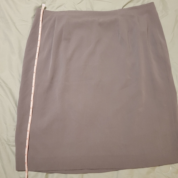 NWT Ann Taylor Silk Skirt Size 14 - Picture 5 of 9